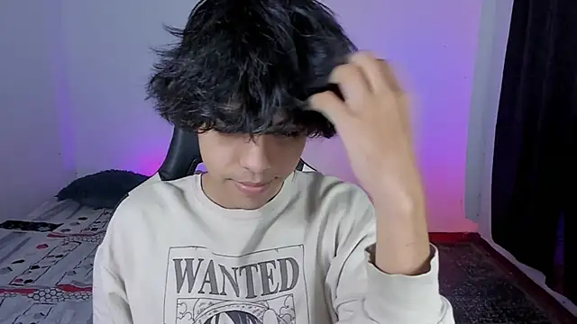 Snapshot of Alan26_ chatting on November 11, 10:54 pm Alan26 online show from November 11, 10:54 pm