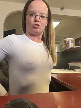 Snapshot of yanks28@xh chatting on February 28, 6:31 pm yanks28xh online show from February 28, 6:31 pm