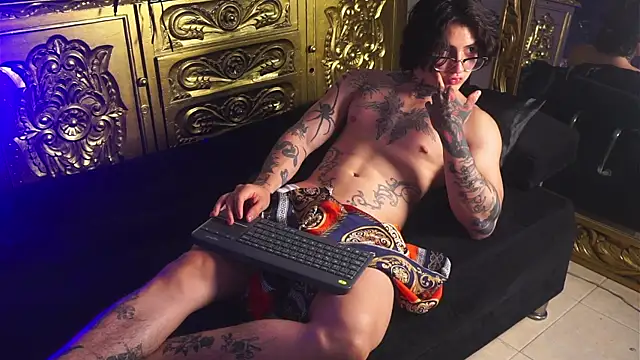 dantecoppolaa  online show from February 24, 1:35 am