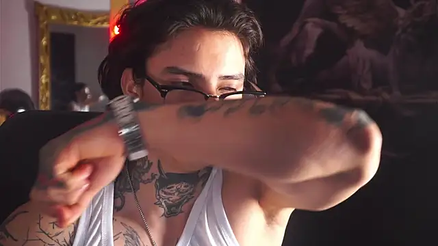 dantecoppolaa  online show from March 18, 9:53 pm