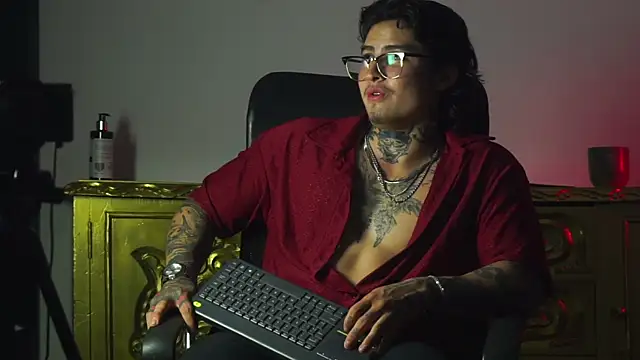 dantecoppolaa  online show from September 10, 11:05 pm