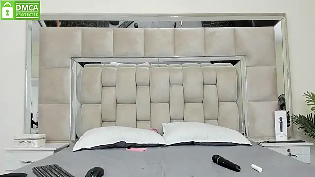 Snapshot of stefany520 chatting on February 8, 7:38 pm stefany520 online show from February 8, 7:38 pm