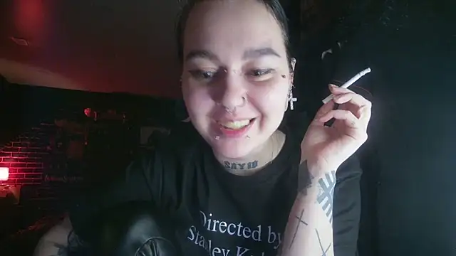 MoorderxDoll online show from February 9, 6:37 pm