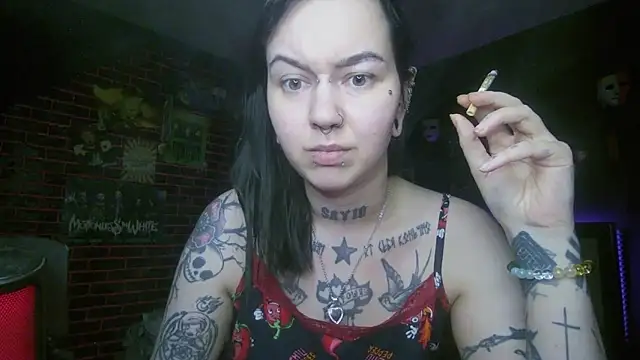 MoorderxDoll online show from March 2, 10:05 pm