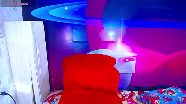 Cristalxxts online show from November 19, 7:14 pm