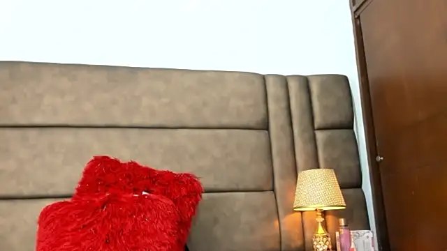 AliciaMiilf online show from January 28, 3:36 am