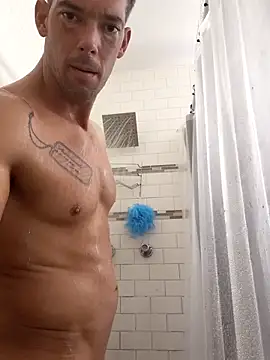 Snapshot of John19893 chatting on February 2, 10:58 am John19893 online show from February 2, 10:58 am