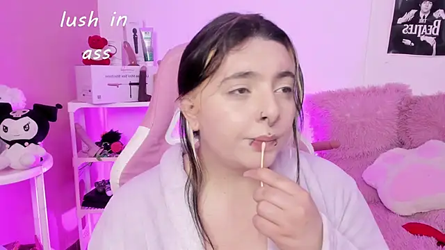 Sachi Meow online show from February 16, 7:10 pm