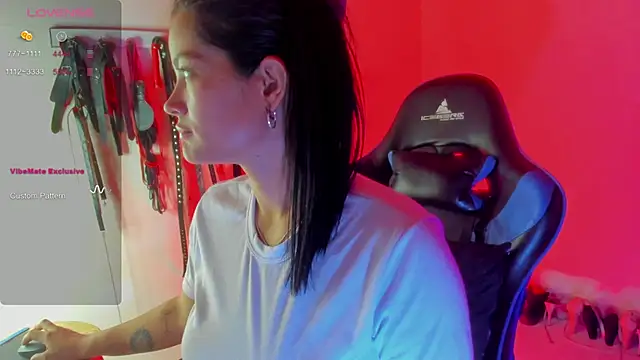 scarlet-kennedy98 online show from March 24, 8:36 pm