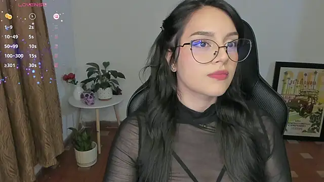 Snapshot of anaveleeez chatting on October 15, 2:22 am anaveleeez online show from October 15, 2:22 am