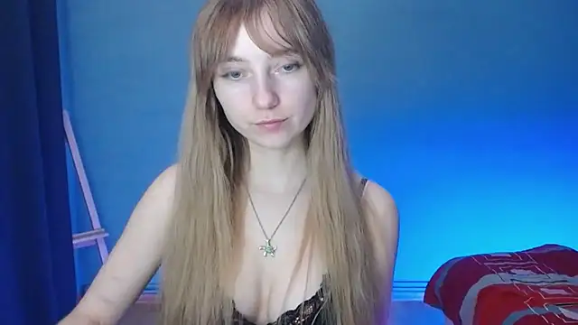 Snapshot of LuciaYoung chatting on January 30, 10:41 pm LuciaYoung online show from January 30, 10:41 pm