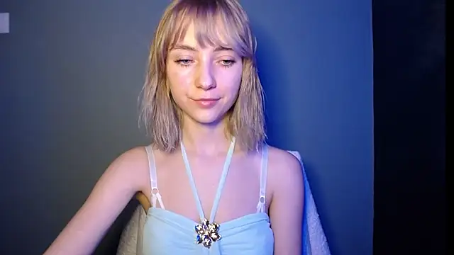 LuciaYoung online show from March 12, 7:53 pm