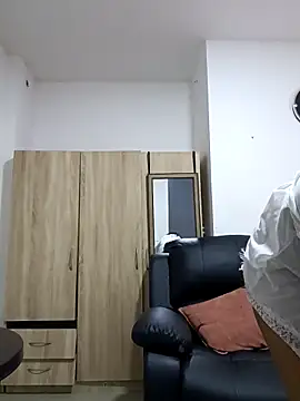 Issa Km  online show from March 29, 12:43 am