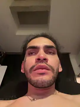 Snapshot of aangie__uwu chatting on March 29, 3:50 am aangie uwu online show from March 29, 3:50 am