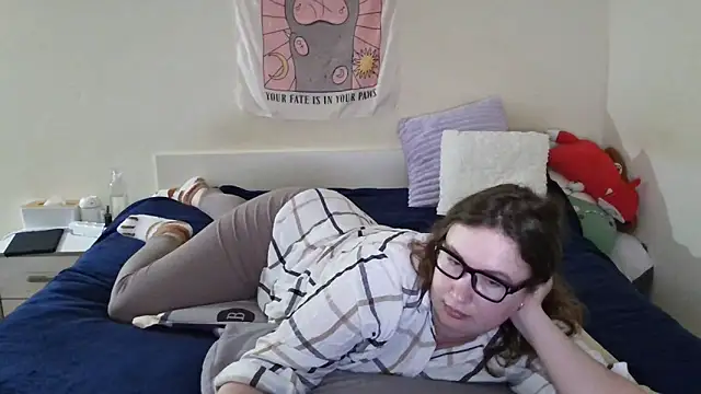 Snapshot of franceska_blue chatting on December 21, 4:25 pm franceska blue online show from December 21, 4:25 pm