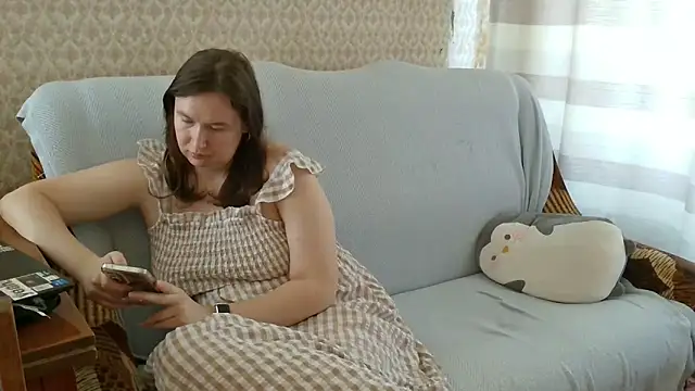 Snapshot of franceska_blue chatting on September 9, 9:31 am franceska blue online show from September 9, 9:31 am
