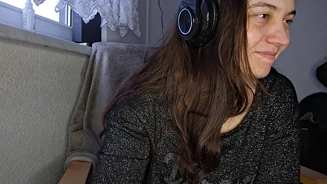 Cyndee Winter online show from March 13, 5:07 pm