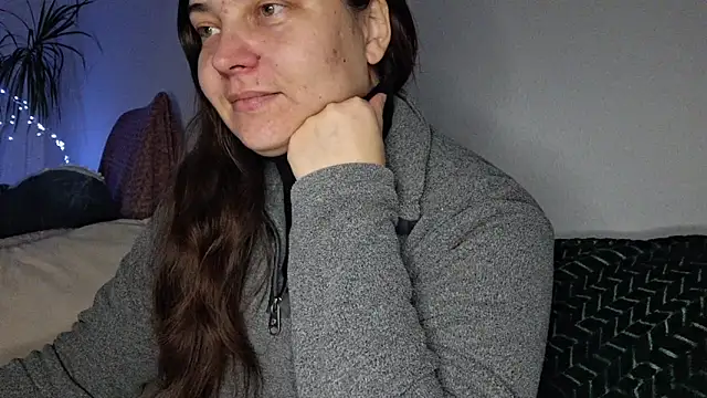 Cyndee Winter online show from November 19, 5:57 pm