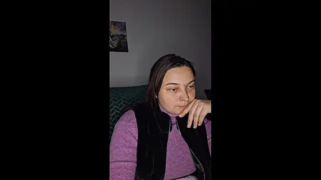 Snapshot of Cyndee_Winter chatting on April 5, 6:27 pm Cyndee Winter online show from April 5, 6:27 pm