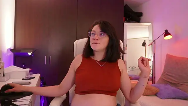 Anah s online show from February 21, 12:00 am