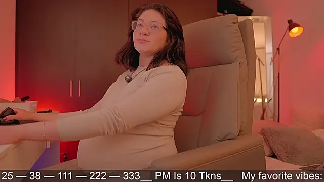 Anah s online show from April 7, 12:55 am