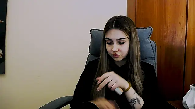 Snapshot of Lili_magic chatting on March 20, 1:04 pm Lili magic online show from March 20, 1:04 pm