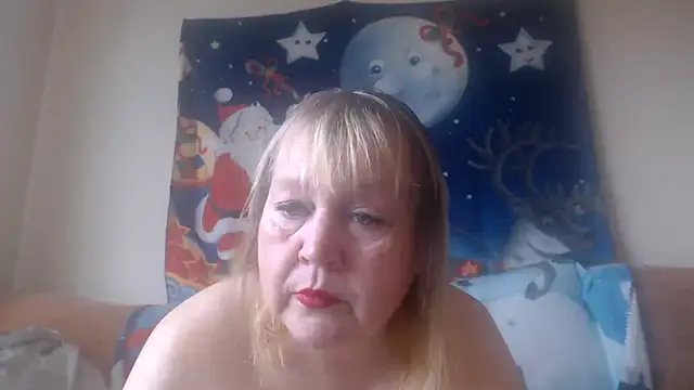 Snapshot of Blasflittchen chatting on December 13, 11:34 am Blasflittchen online show from December 13, 11:34 am