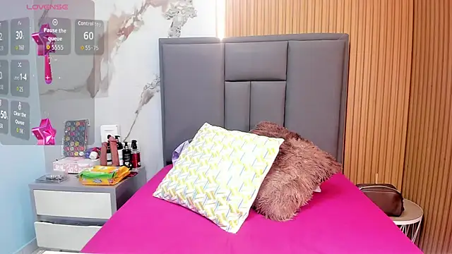 CINTYLOVELY online show from September 30, 7:41 pm