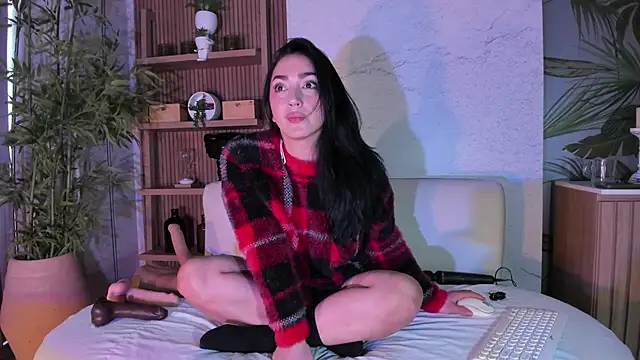 Snapshot of LIAH_IZUMI chatting on June 5, 1:28 pm LIAH IZUMI online show from June 5, 1:28 pm