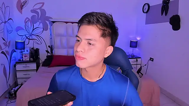 Niicky1  online show from January 28, 8:36 pm