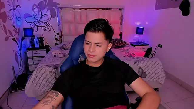 Niicky1  online show from February 19, 8:52 pm