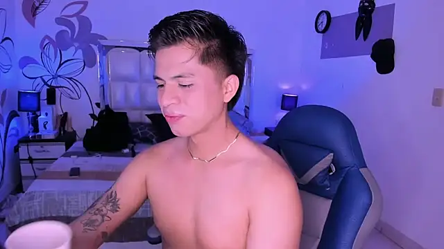 Niicky1  online show from February 28, 8:50 pm