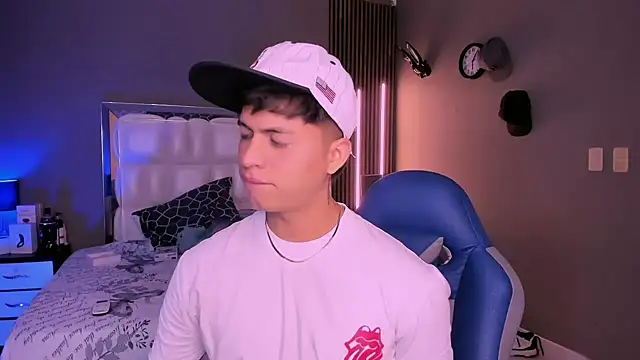 Niicky1  online show from March 19, 9:27 pm