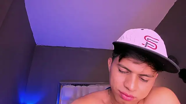 Niicky1  online show from March 20, 12:30 am