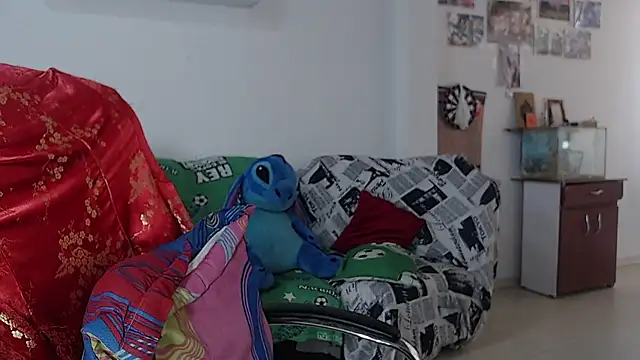 kitty22  online show from December 14, 1:59 pm