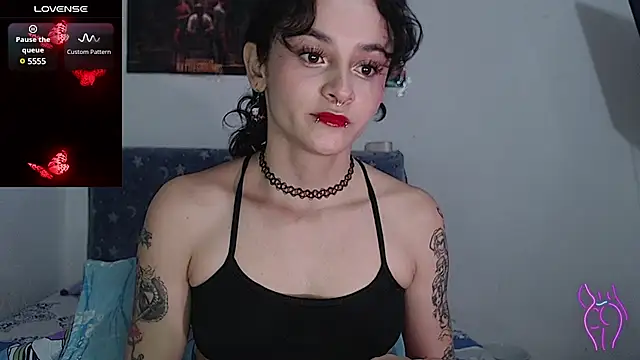 kitty22  online show from March 5, 3:51 pm