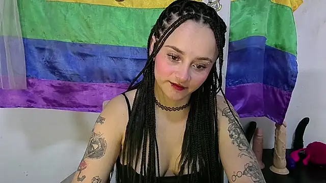 Snapshot of kitty22_ chatting on July 17, 11:28 am kitty22 online show from July 17, 11:28 am