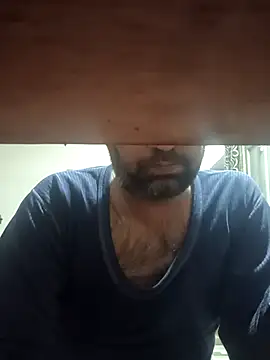 Snapshot of lund_lol chatting on February 21, 4:48 pm lund lol online show from February 21, 4:48 pm