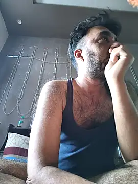 lund lol online show from April 8, 2:33 am