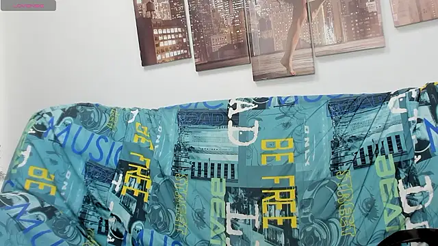 Nadine asian online show from January 18, 8:18 am