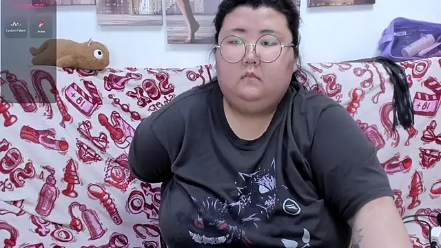 Snapshot of Nadine_asian chatting on July 19, 8:18 am Nadine asian online show from July 19, 8:18 am