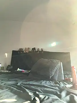 Laurahorney xo online show from October 7, 2:14 pm