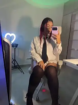 RavenM8 online show from February 25, 12:53 am