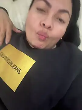 Snapshot of Janna099 chatting on February 17, 2:02 pm Janna099 online show from February 17, 2:02 pm