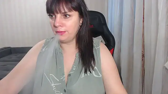 Jane Luste online show from January 24, 1:36 pm