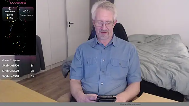 tom-swede online show from March 17, 9:40 pm