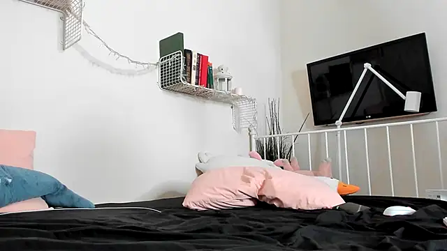 NeonShine online show from November 20, 4:34 am