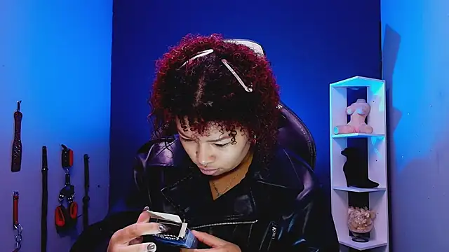 JadaRoberts online show from November 8, 12:05 pm