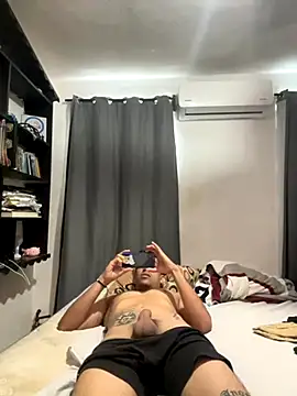 Magicerosxx69 online show from October 7, 4:26 pm