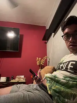 Magicerosxx69 online show from October 28, 6:28 am